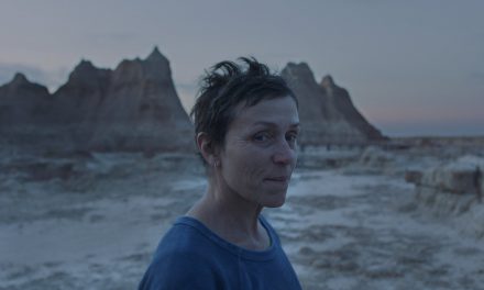 [Reseña] “Nomadland”: Un íntimo viaje con Frances McDormand